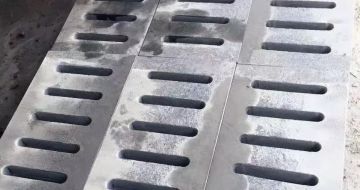 防城港 芝麻灰石材沟盖板