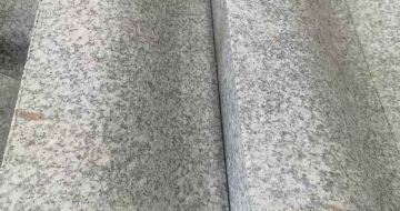 防城港芙蓉白S型拉丝面路沿石