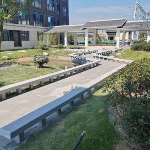 防城港 芝麻灰小区坐凳&栏杆安装效果