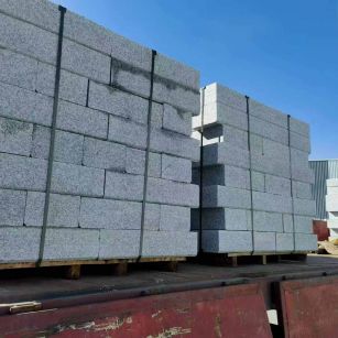 防城港 路沿石装车出货