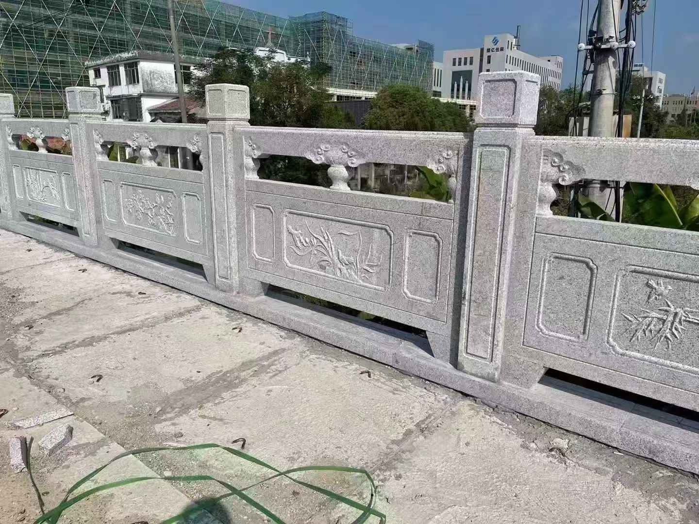 防城港 芝麻白栏杆