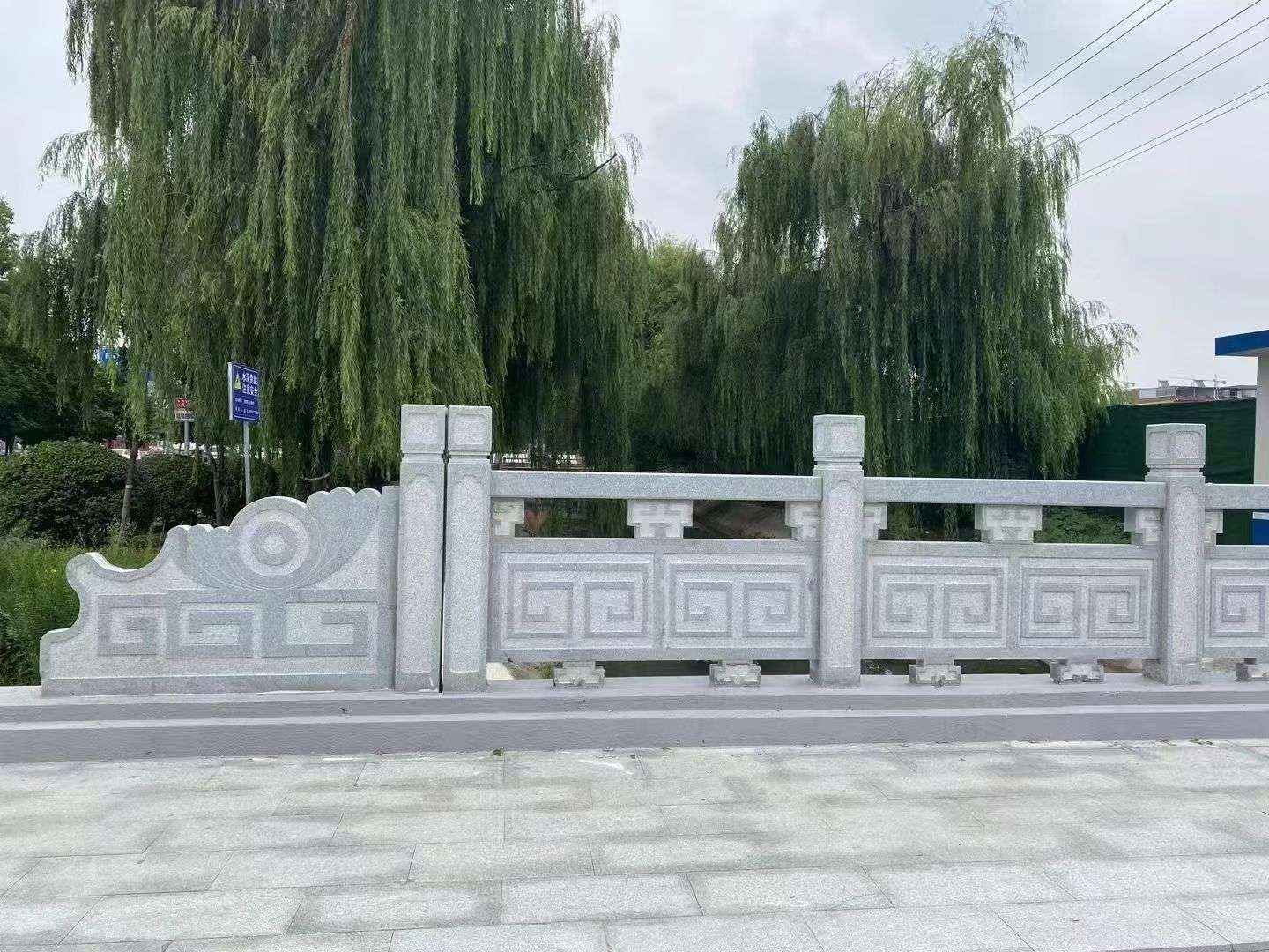 防城港 芝麻灰桥栏杆、河道栏杆安装效果