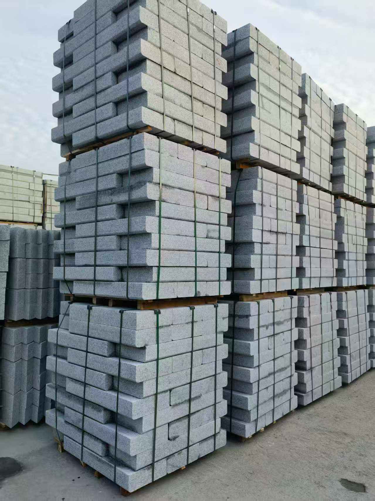 防城港 路沿石（路侧石），颜色一致，尺寸标准