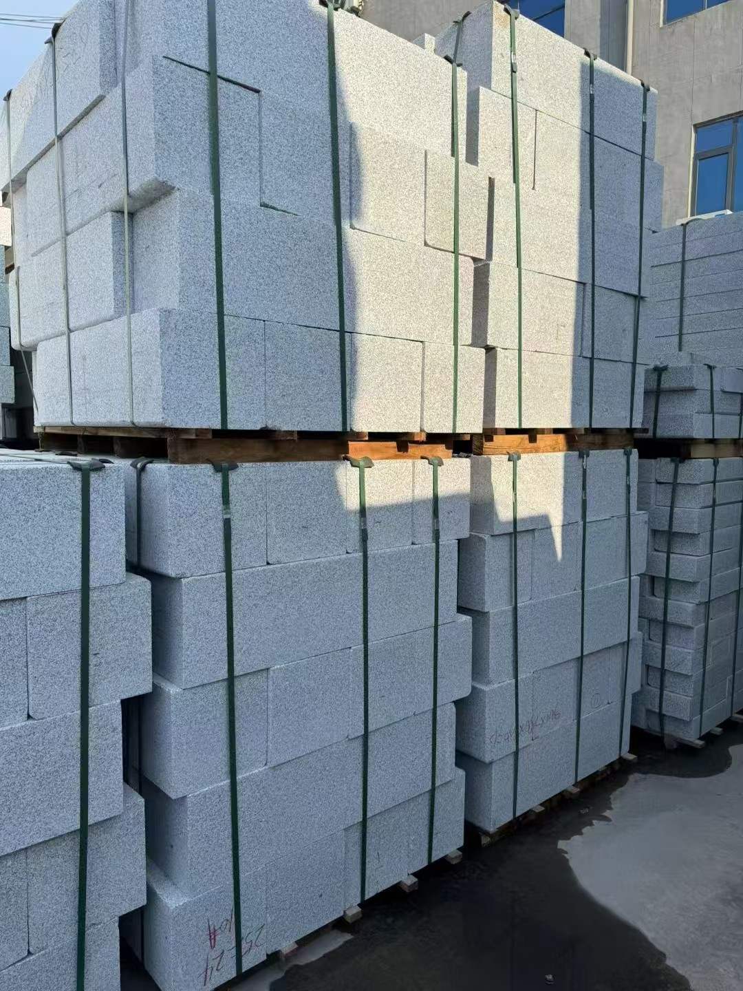 防城港 芝麻白路沿石